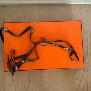 Hermes box